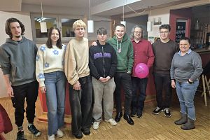 der Jugendausschuss 8 Personen