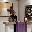Pfarrer Dr. Bernd Rother beim Gebet